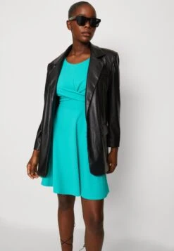 Wal G Jaqueline Skater Dress - Jerseyjurk - Tiffany Blue 9 Wal G Jaqueline Skater Dress - Jerseyjurk - Tiffany Blue -Wal G 03fba93f28314b3e9e118f5508ba9089 scaled