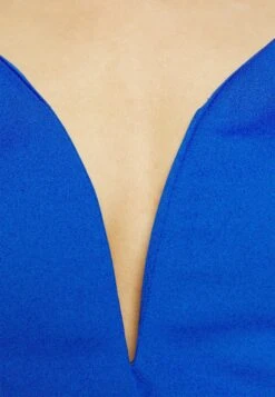 Wal G Vincent Skater Dress - Jerseyjurk - Electric Blue -Wal G 06d1bf304ab740dab9c5ba27e892b341 scaled