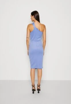 Wal G Rowen One Shoulder Dress - Jerseyjurk - Dusty Blue 8 Wal G Rowen One Shoulder Dress - Jerseyjurk - Dusty Blue -Wal G 0a8eb3bb00764df2a6d239f67554f7e9 scaled