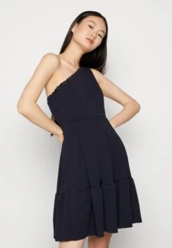 Wal G Janine Skater Dress - Jerseyjurk - Navy Blue -Wal G 0e9ef304b9ec46a48342982f63408e9e scaled