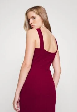V Neck Midi - Cocktailjurk - Berry Wine -Wal G 122f7a2267b447f7a7ef61f67e76a646 scaled