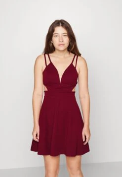 Milly Strap Skater - Cocktailjurk - Wine