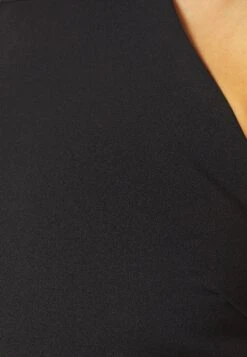 Wal G Sara Halter Neck Maxi Dress - Galajurk - Black -Wal G 145e3efd3241416d820e6bd86db47e0a scaled