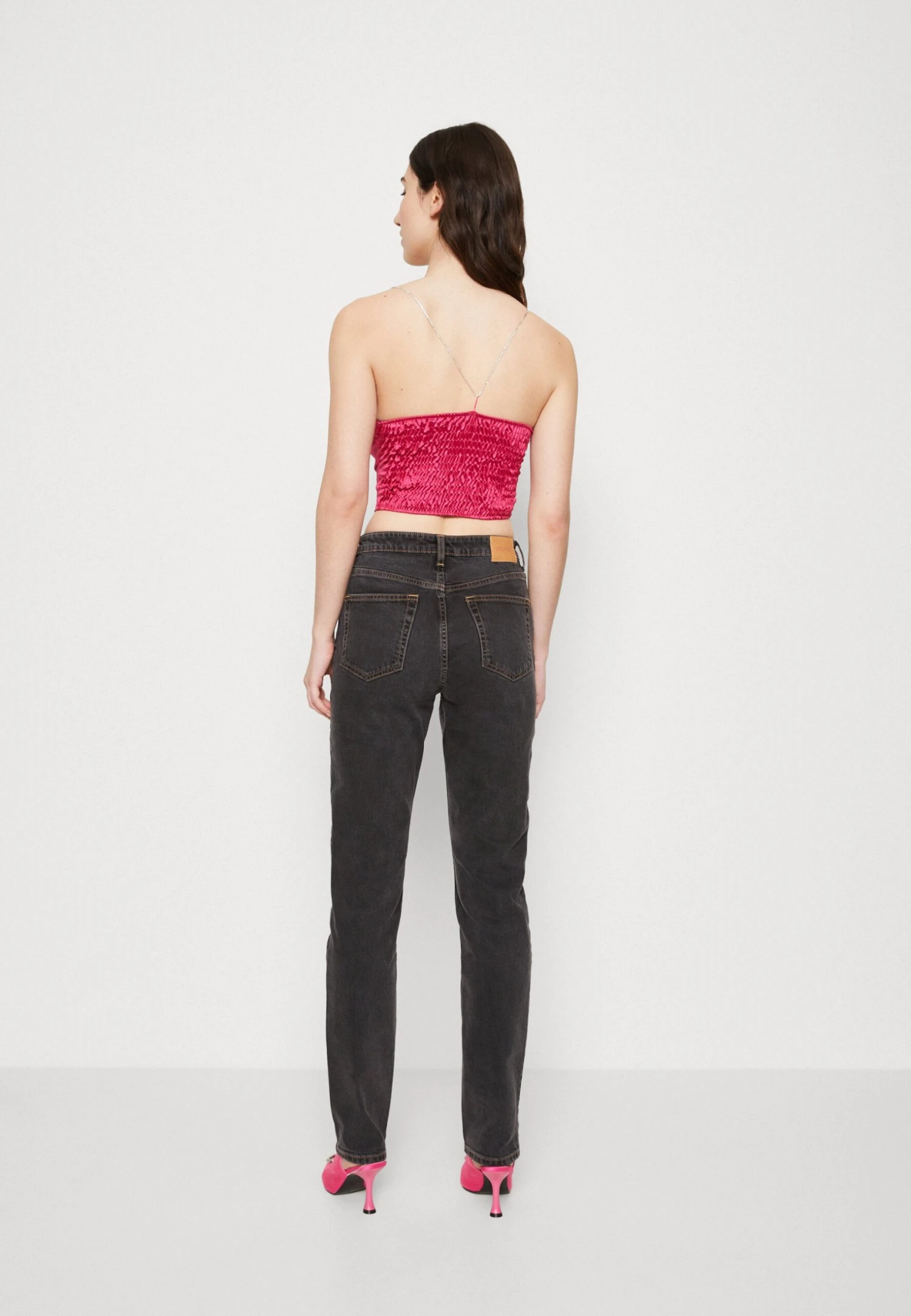 Wal G Razz Knot Crop - Top - Fuchsia 3 Wal G Razz Knot Crop - Top - Fuchsia - Afbeelding 3