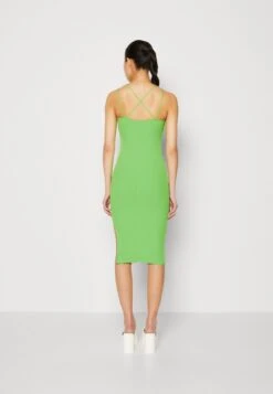 Wal G Cruise Collection Libby Strappy Midi Dress - Jerseyjurk - Leaf Green -Wal G 191aca3a2d374e959dcc4dabb17aa971 scaled
