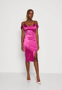Wal G Colly Off Shoulder Dress - Cocktailjurk - Magenta