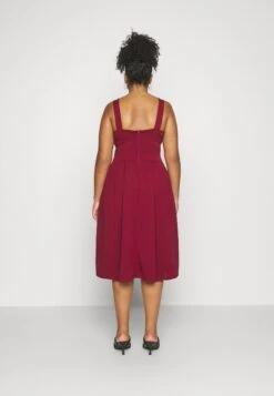 Kandy V Neck Midi - Jurk - Wine -Wal G 1b553eadd71c451e85bb5f07bc256434 scaled
