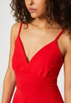 Wal G Jina Skater Dress - Jerseyjurk - Red 11 Wal G Jina Skater Dress - Jerseyjurk - Red -Wal G 1b601cd92d3c40b0b6b3d8c853601c87 scaled