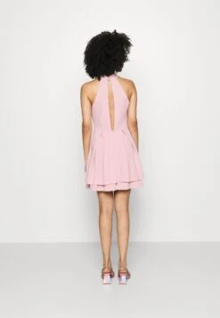 Cheryl Halter Neck Skater Dress - Cocktailjurk - Blush Pink