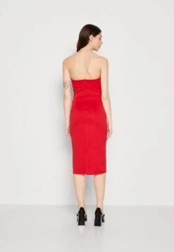 Wal G Dolly V Neck Midi - Jerseyjurk - Red -Wal G 261ec68b01de4a7cb4d5d2863f08db6d scaled