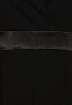 Wal G Pinny Cut Out - Jumpsuit - Black 5 Wal G Pinny Cut Out - Jumpsuit - Black -Wal G 26a553bb0f814bcca949785a27e5f657 scaled