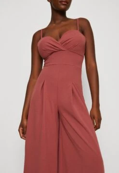 Wal G Thea Wide Leg - Jumpsuit - Dark Mauve Pink -Wal G 2987b3e7c3af46b1aa95c6ab4537d9ee scaled