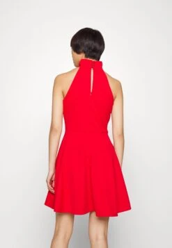 Annie Halter Skater - Jerseyjurk - Red -Wal G 29dcdeaa8d8843bb8ec76f92d8f4e05e scaled