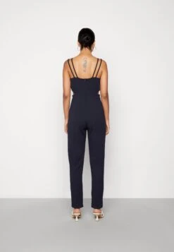 Wal G Nikita Cut Out - Jumpsuit - Navy Blue 8 Wal G Nikita Cut Out - Jumpsuit - Navy Blue -Wal G 2bffdad5eee44ee986279e1715f02f24 scaled