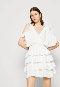 Wal G Cruise Collection Sanjila Ruffle Dress - Jurk - White 9 Wal G Cruise Collection Sanjila Ruffle Dress - Jurk - White -Wal G 318371ecfeed4d0bb9895024bdc52a0c scaled