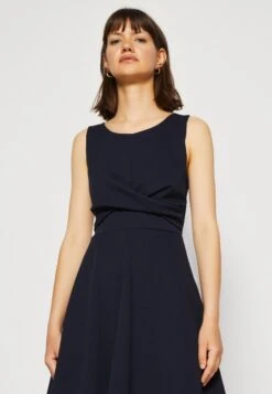 Wal G Jaqueline Skater Dress - Jerseyjurk - Navy Blue -Wal G 33070ddf244b46898909e19213ffdd92 scaled