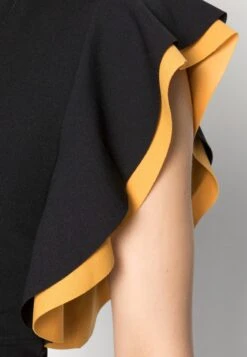 Wal G Kelly Ruffle Sleeve Midi Dress - Cocktailjurk - Black 9 Wal G Kelly Ruffle Sleeve Midi Dress - Cocktailjurk - Black -Wal G 36b04e493a8d46daaf36d596574c7986 scaled