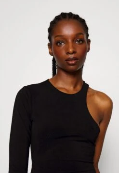 Mila Asymmetric- Maxi-Jurk - Black -Wal G 3f23707e6bdb42c6a077f318423e91fd scaled