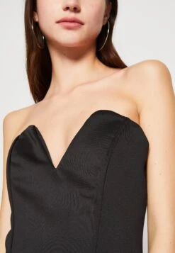 Wal G Dolly V Neck Maxi - Jerseyjurk - Black -Wal G 401ca2b6903345068a229430c61d28d1 scaled