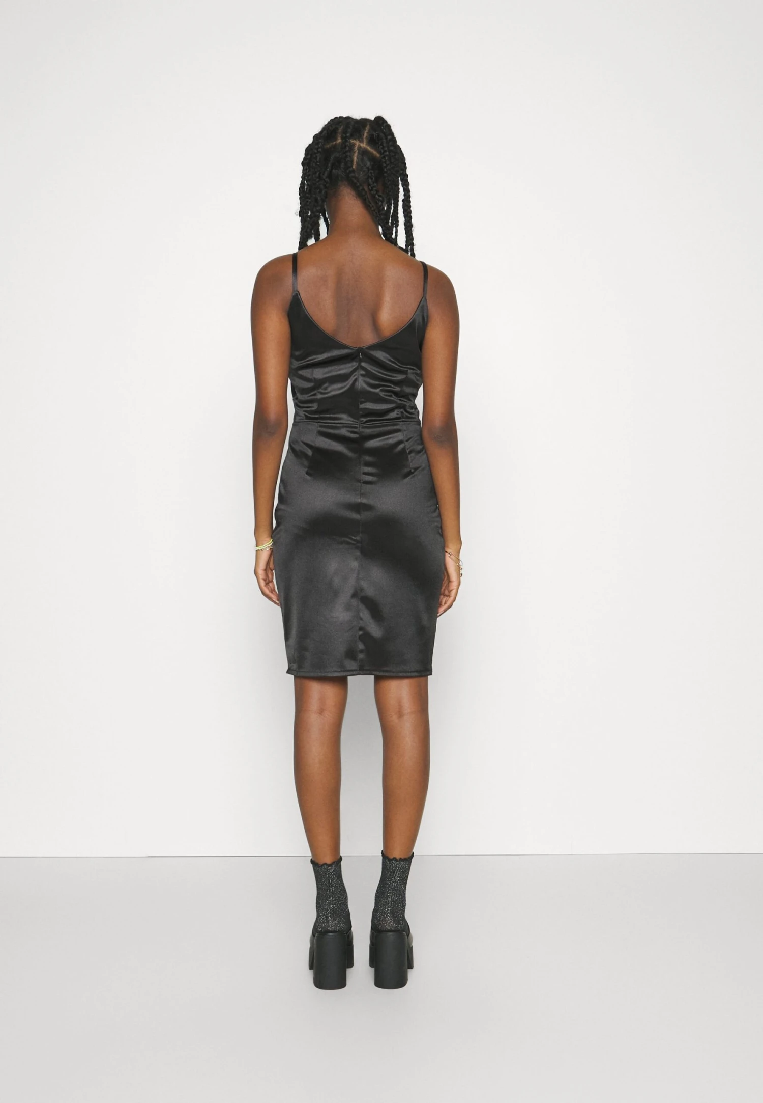 Mini Dress - Jurk - Black 3 Mini Dress - Jurk - Black - Afbeelding 3