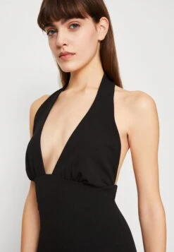 Wal G Manila Cut Out Maxi - Galajurk - Black -Wal G 42aa8cdcfb6548609944234fa9980c46 scaled