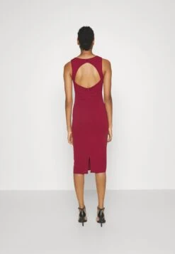Alyona Heart Midi Dress - Jerseyjurk - Berry Wine -Wal G 42c0324f676042349286c87e2f47450d scaled