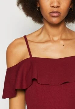 Wal G Revra Strappy Frill Skater - Cocktailjurk - Berry Wine -Wal G 483ae7dd4b614b7cbf2a02dfd4d13ff8 scaled