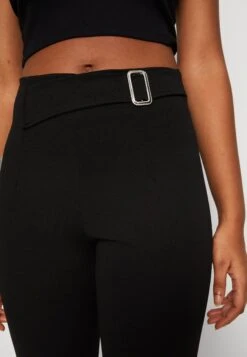 Wal G Melody Buckle Trouser - Broek - Black -Wal G 4897e081502d42e991b88bce392c31d7 scaled