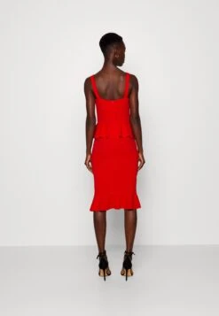 Jace Peplum Dress - Jerseyjurk - Red -Wal G 4af9452cc4ee40fbb2c00eb90a9d6b28 scaled