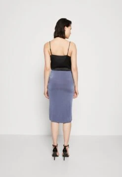 Wal G Party Ty Midi Skirt - Kokerrok - Denim Blue -Wal G 4ba2a51cfc594d91b9f78ba0274ead70 scaled