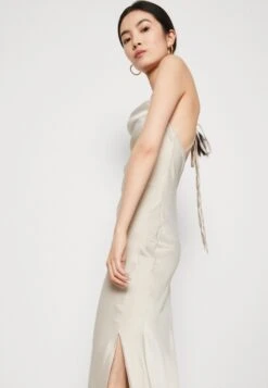 Wal G Wedding Juliette Gown - Galajurk - Champagne 9 Wal G Wedding Juliette Gown - Galajurk - Champagne -Wal G 4f76bcb918a94005a4f81145244094ba scaled