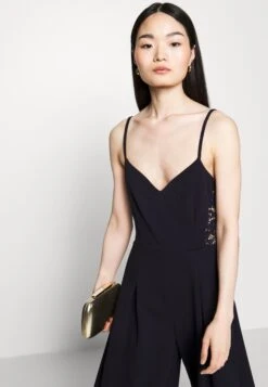 Laney Wide Leg - Jumpsuit - Navy Blue -Wal G 4f788e86939f4b05bb00919d79559c7f scaled