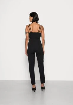 Wal G Nikita Cut Out - Jumpsuit - Black -Wal G 523f9beaa4bf46c587d614163cad1190 scaled