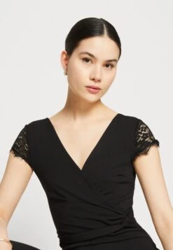 Wal G Cecillian V Neck - Jumpsuit - Black -Wal G 57c0ede507ef44039128ad45f2c1076b scaled