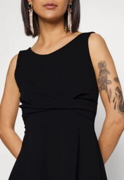 Wal G Jaqueline Skater Dress - Cocktailjurk - Black -Wal G 580a4b290d7d46eaaf6d9e80d5e08339 scaled