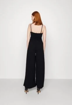 Wal G Havana Wide Leg - Jumpsuit - Black 8 Wal G Havana Wide Leg - Jumpsuit - Black -Wal G 5d8dad4a13344fb59c9445ad2774817c scaled