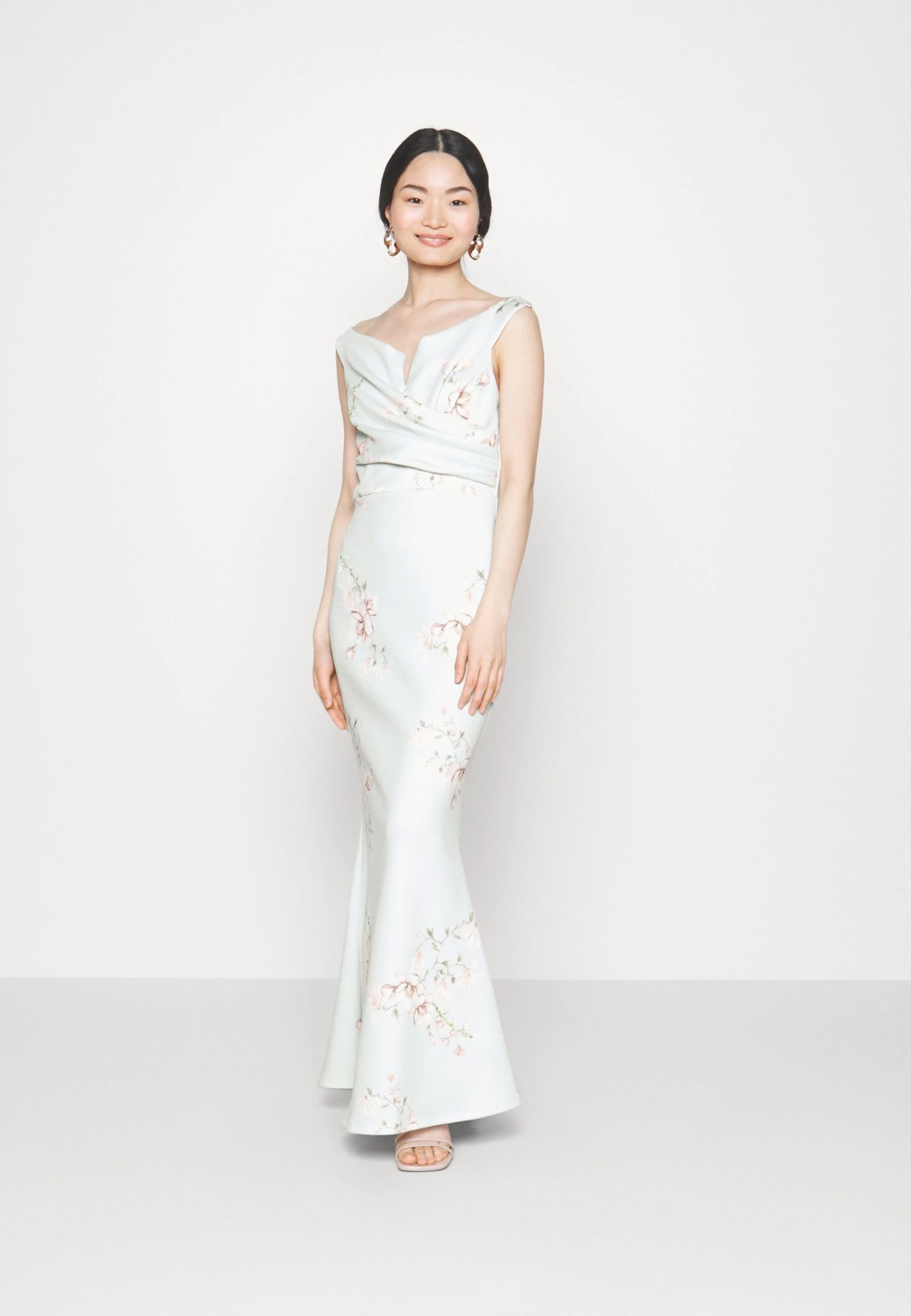 Wedding Kai V Neck Maxi - Galajurk - Sage Green 2 Wedding Kai V Neck Maxi - Galajurk - Sage Green - Afbeelding 2