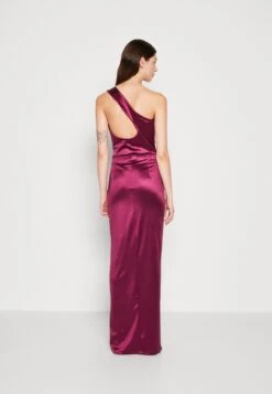 Wal G Stoey One Shoulder Maxi - Jerseyjurk - Plum -Wal G 68df521c26fb4f55b3532658b58a5714 scaled