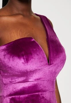 Wal G Gigi Midi - Cocktailjurk - Purple -Wal G 6c24cb414a1f4be295ee6aa87644df36 scaled