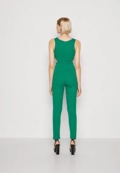 Wal G Marty Cut Out - Jumpsuit - Leaf Green 8 Wal G Marty Cut Out - Jumpsuit - Leaf Green -Wal G 6d870bb42cff4619bd98c25d721e13b2 scaled