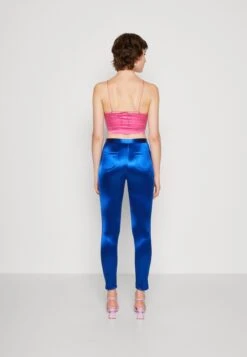 Wal G Ami Trouser - Broek - Electric Blue -Wal G 6e122a71f2e94729b74f414dc7ab9b7a scaled