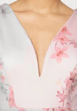 Wal G Wedding Jamie Flare Sleeve Midi - Etui-Jurk - Pink -Wal G 6e55c7ccbc3f4464afcfeef8cb192e50 scaled