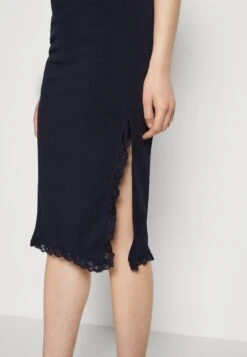 Wal G Kammi Midi Skirt - Kokerrok - Navy -Wal G 7043d82beb3248fd817f476ef5f6a19d scaled