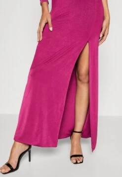 Wal G Arrabella One Sleeve Maxi - Jerseyjurk - Magenta -Wal G 7185c3cc4813489a9156b4283602e0ec scaled