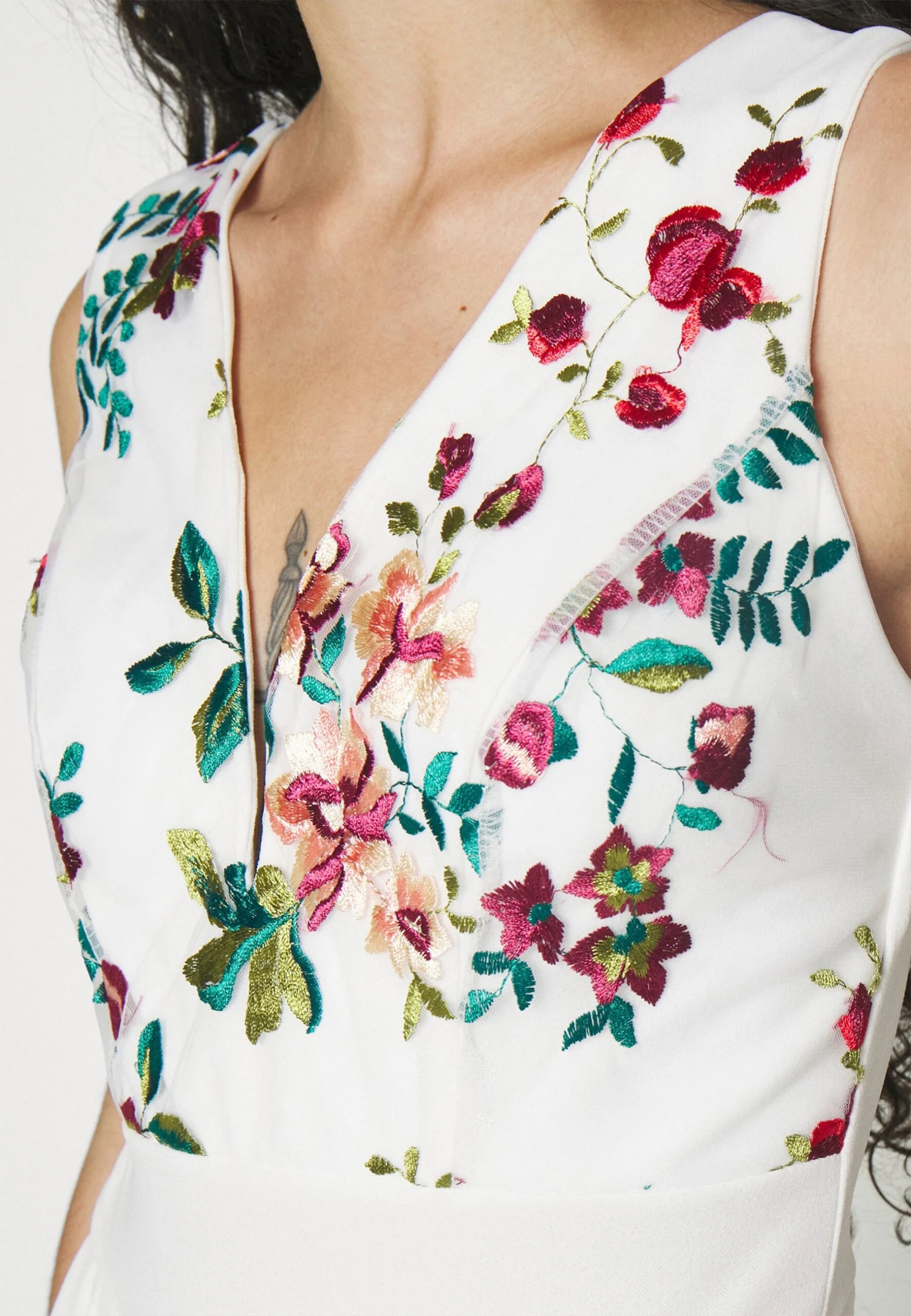 Contrast Plunge - Jumpsuit - White Floral 4 Contrast Plunge - Jumpsuit - White Floral - Afbeelding 4