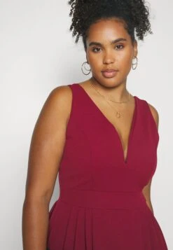 Kandy V Neck Midi - Jurk - Wine -Wal G 75dc86a7e1714f19abc9cbf5df8516fc scaled