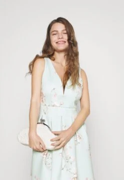 Wedding V Neck Print Skater - Cocktailjurk - Hellgrün -Wal G 76f69db551f347cfb74a42ffb9d6c4fc scaled