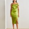 Wal G Peace Off Shoulder Midi - Cocktailjurk - Olive Green