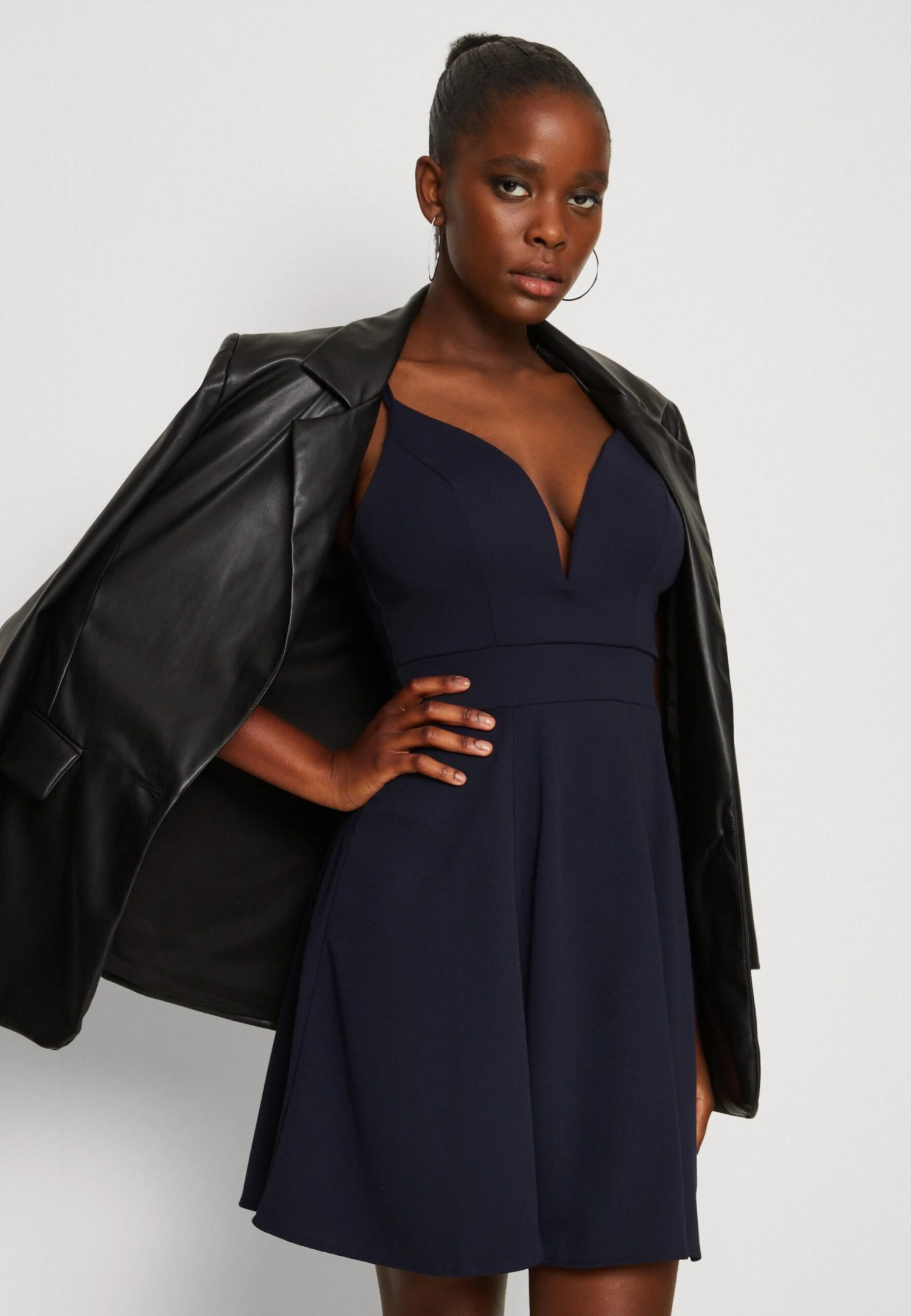 Wal G Vincent Skater Dress - Jerseyjurk - Navy Blue 4 Wal G Vincent Skater Dress - Jerseyjurk - Navy Blue - Afbeelding 4