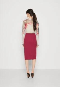 Wal G Valentines Heart Midi Skirt - Kokerrok - Magenta -Wal G 7e3123c7a9914eebbdecb3413afd9347 scaled